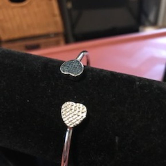 Affinity Jewelry - Affinity blue diamond cuff